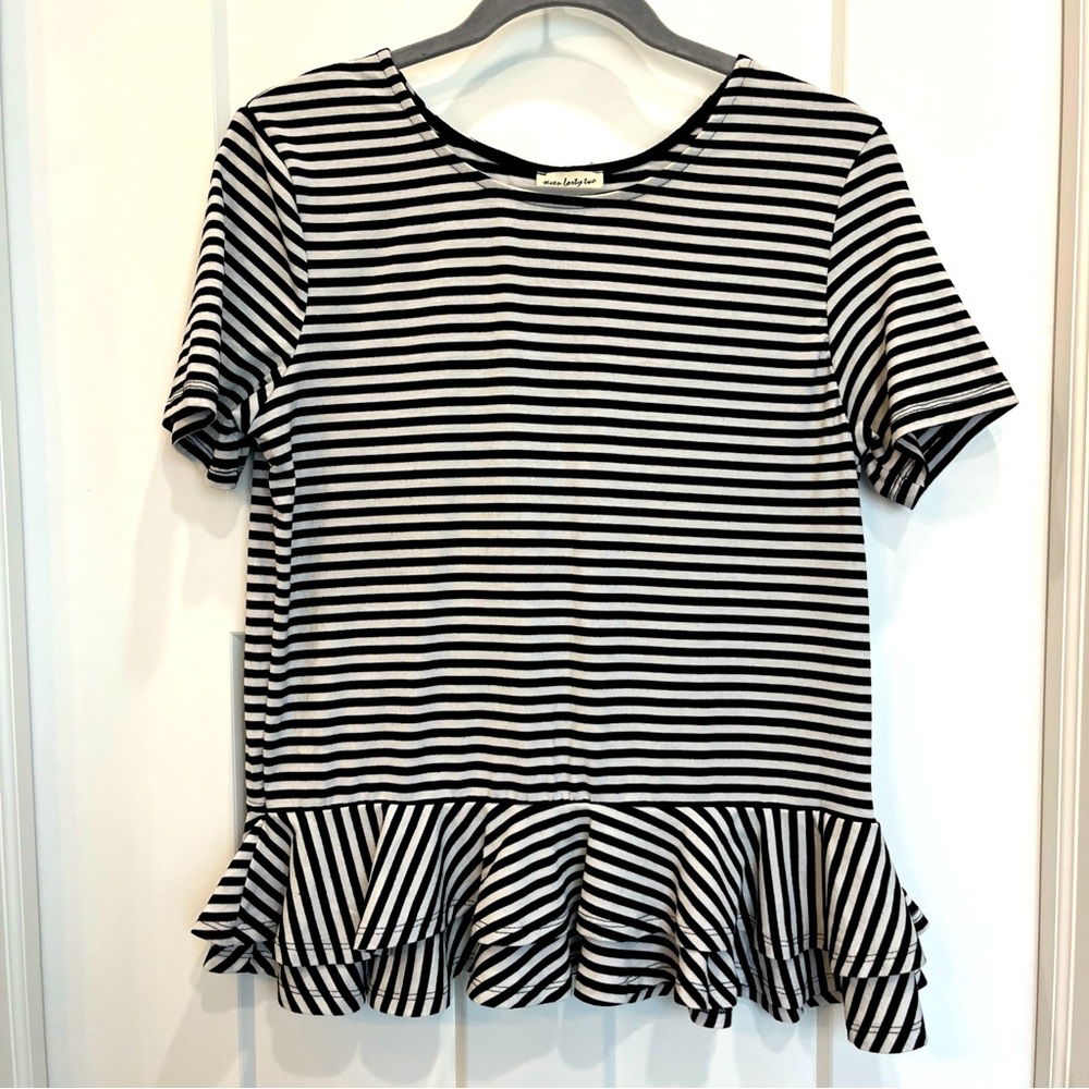 Seven Forty Two Women’s Black White Striped Blouse‎ Peplum Hem Ruffle Size Small